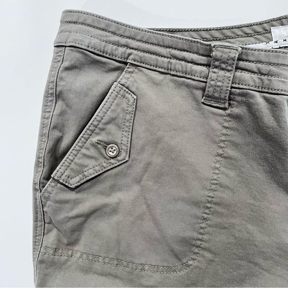 Torrid Olive Green 3.5 Inch Military Stretch Twill Mid-rise Shorts Plus Size 24 - Picture 6 of 13